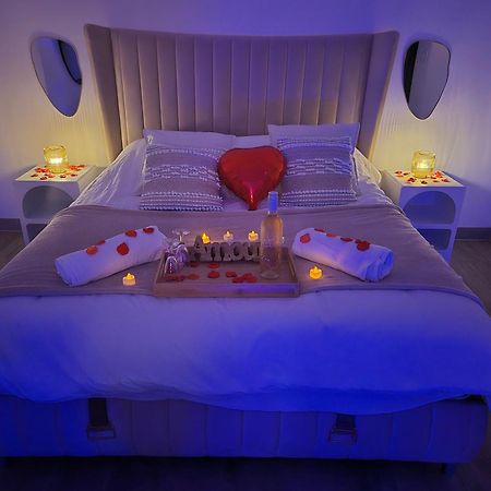Love Room - Cocon Room - Toulon - โอลิอูลส์ ภายนอก รูปภาพ