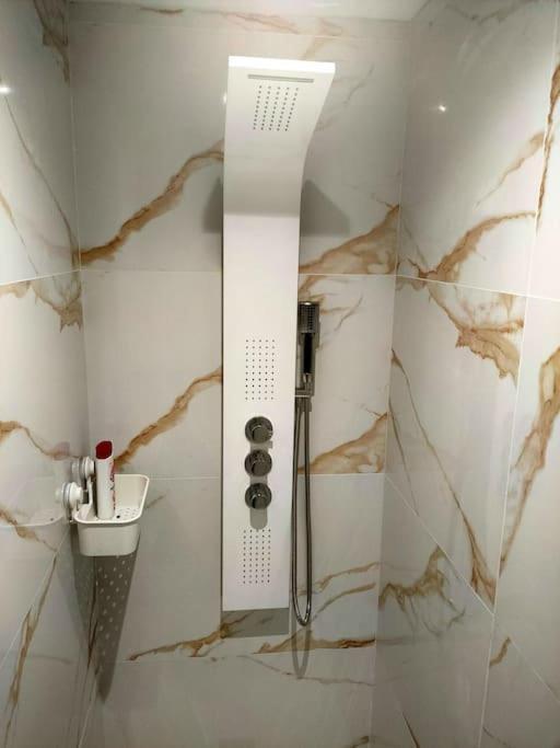 Love Room - Cocon Room - Toulon - โอลิอูลส์ ภายนอก รูปภาพ