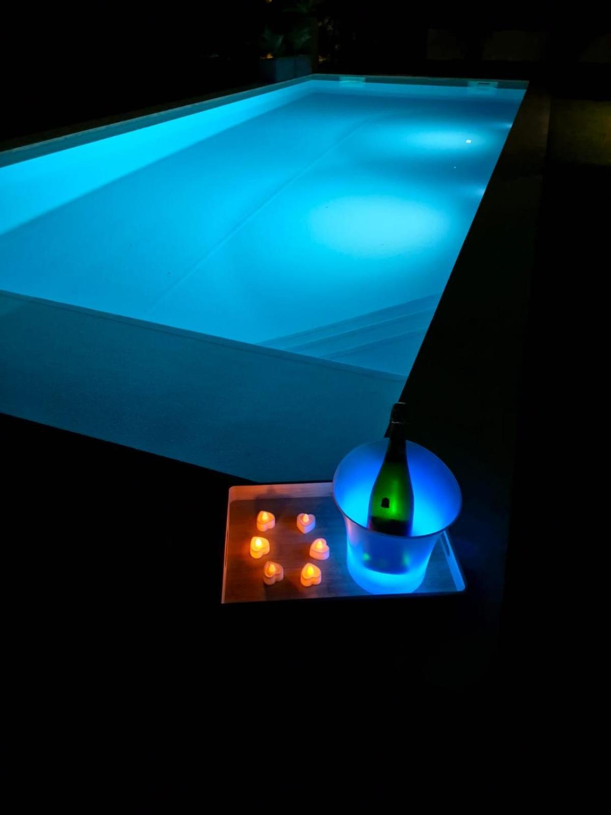 Love Room - Cocon Room - Toulon - โอลิอูลส์ ภายนอก รูปภาพ
