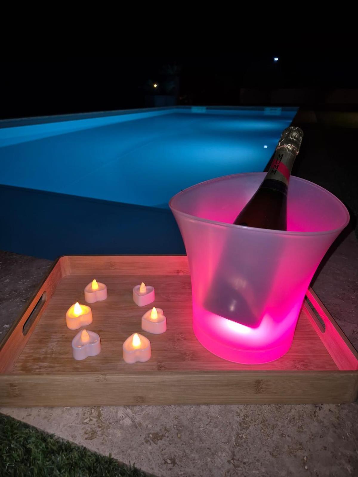 Love Room - Cocon Room - Toulon - โอลิอูลส์ ภายนอก รูปภาพ