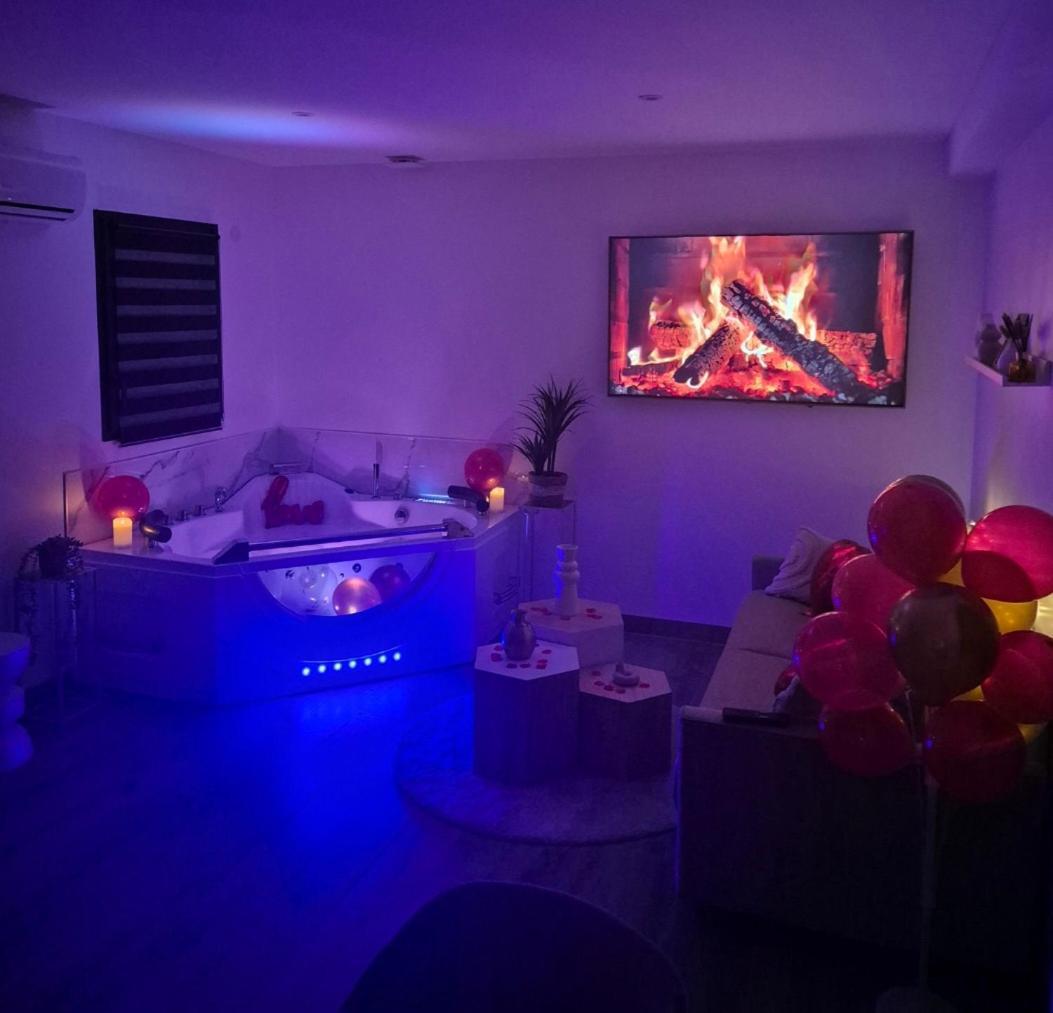 Love Room - Cocon Room - Toulon - โอลิอูลส์ ภายนอก รูปภาพ
